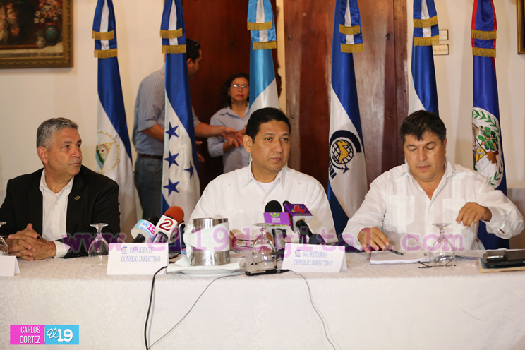 Distinguen a Nicaragua en materia de Aeron&aacute;utica Civil 